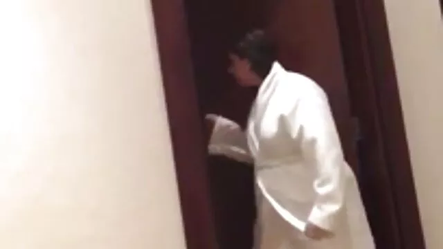 A szőrős punci tönkrement japán kapa, Mayumi Hashimoto kutyus stílusban szar