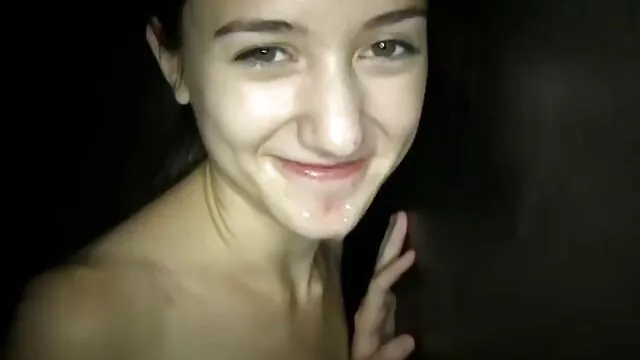 A cum-függő kurva, Britney szőrös punci képek Amber hármasban szar