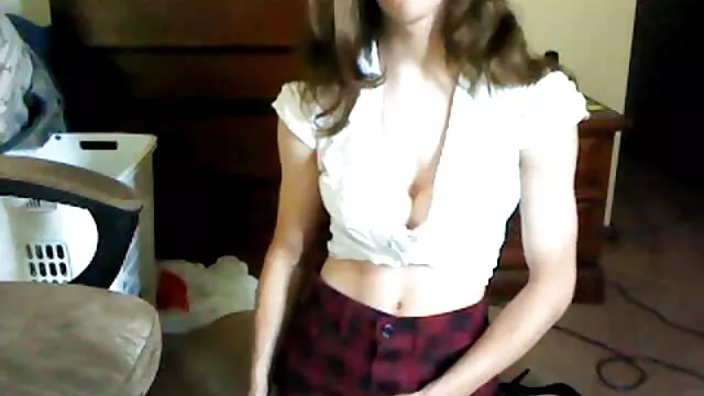 Torrid barna csaj lesz neki punci ujját szar, mielőtt szoros pina porno izzadt misszionárius stílusú szex