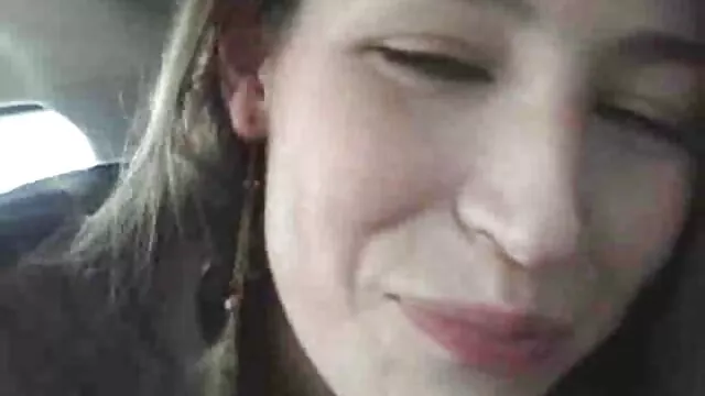 Melles barna menyecske, Veronica Rayne lovagol, és kutyus stílusban baszik nagy szoros pina