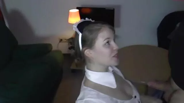 A vörös hajú Kirsten szoros puncik Price élvezi, ha megeszik a punciját