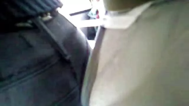 Amatőr tini kurva, szőrös pinák Tsubasa Okuna lovagló fasz a POV videón