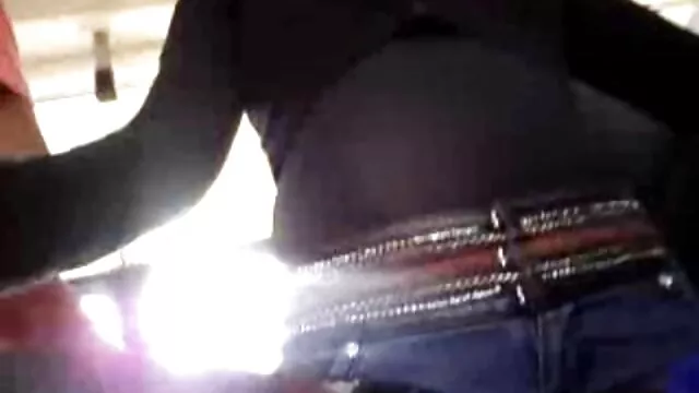 A szuper dögös, szőke csaj, Madison Scott oldalra pózba szőrös punci dugása kerül