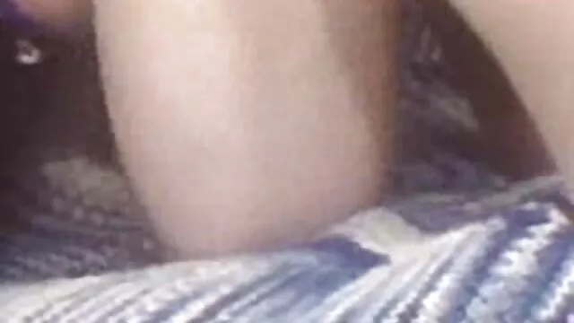 Vörös hajú menyecske boldog, mert nagyon jól fogja érezni szőrös pinák baszása magát